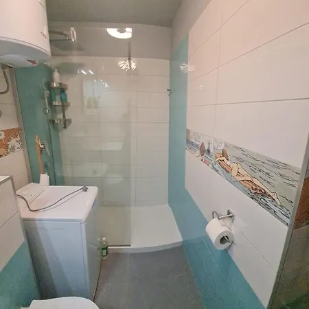 Modern Cave Apartmán *